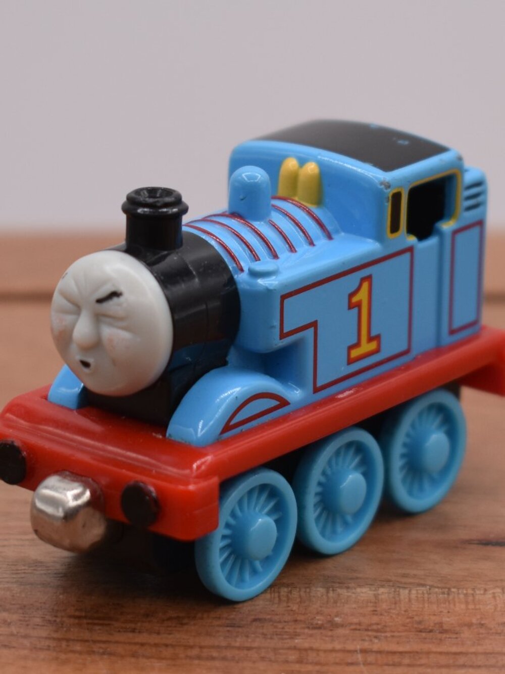Thomas the Train Working Hard Diecast Metal Tank Engine Friend Take Play 2002